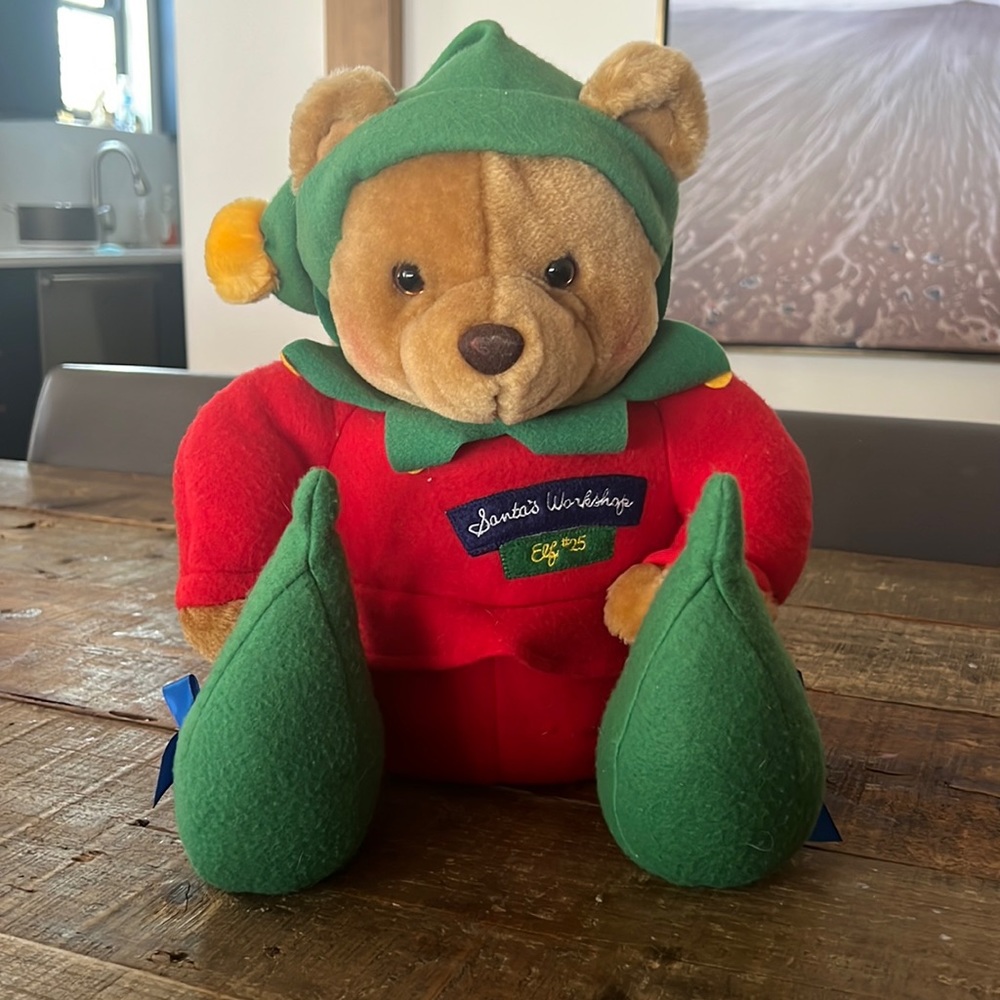 Hallmark Christmas SANTAS WORKSHOP ELF #25 Plush Fleece Stuffed Bear